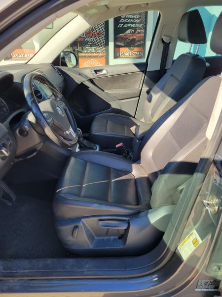 Volkswagen Tiguan S 2014