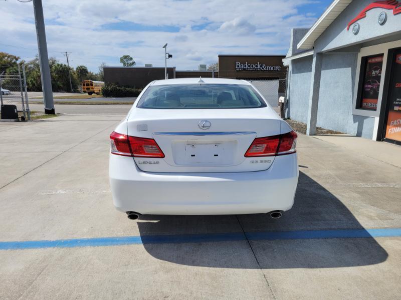 Lexus ES 350 Sedan 2010