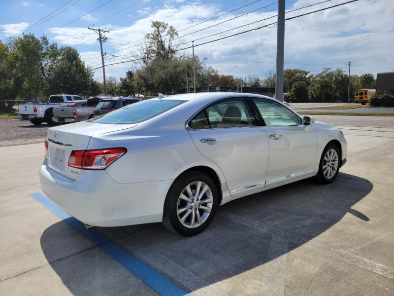 Lexus ES 350 Sedan 2010