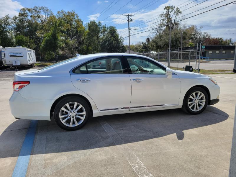 Lexus ES 350 Sedan 2010