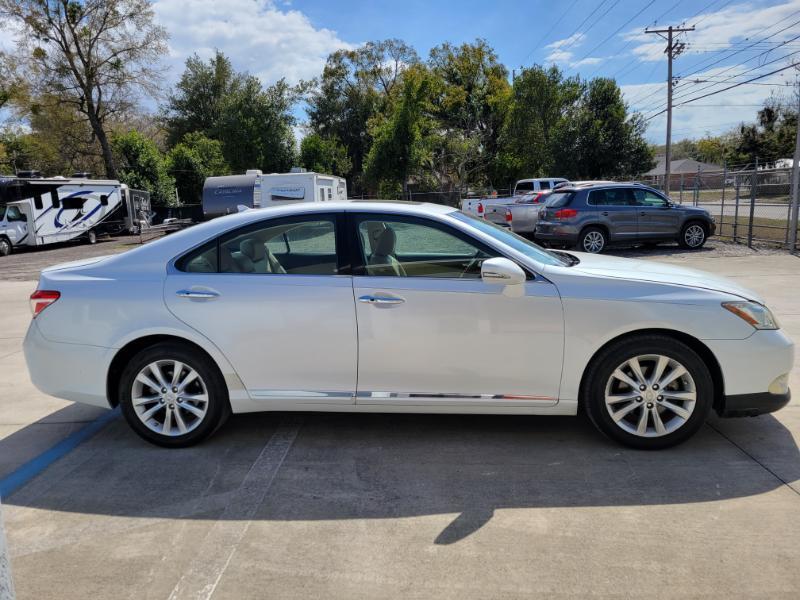 Lexus ES 350 Sedan 2010