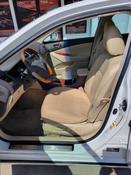 Lexus ES 350 Sedan 2010