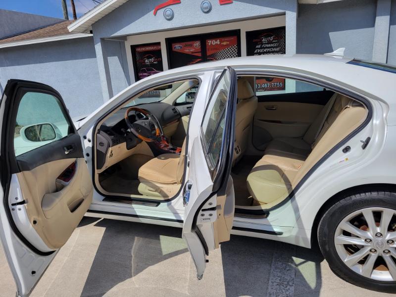Lexus ES 350 Sedan 2010