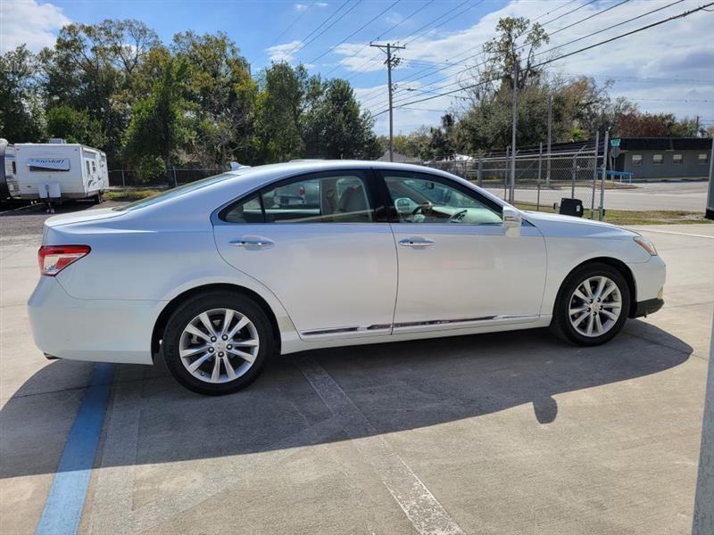 Lexus ES 350 Sedan 2010
