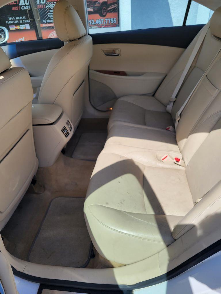 Lexus ES 350 Sedan 2010