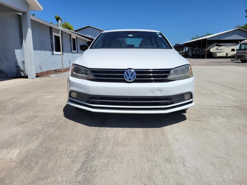 Volkswagen Jetta SE 6A 2016