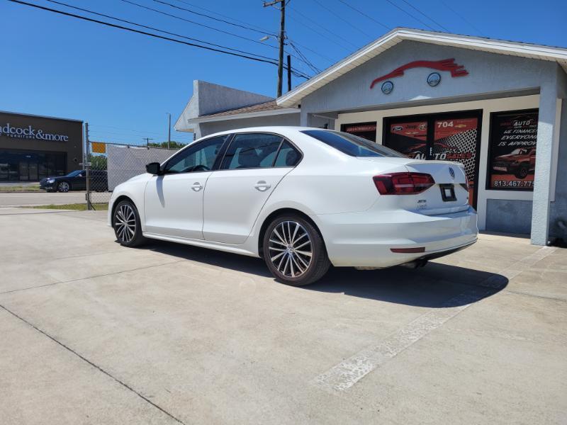 Volkswagen Jetta SE 6A 2016