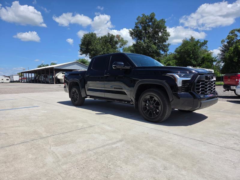 Toyota Tundra Limited CrewMax 4WD 2024