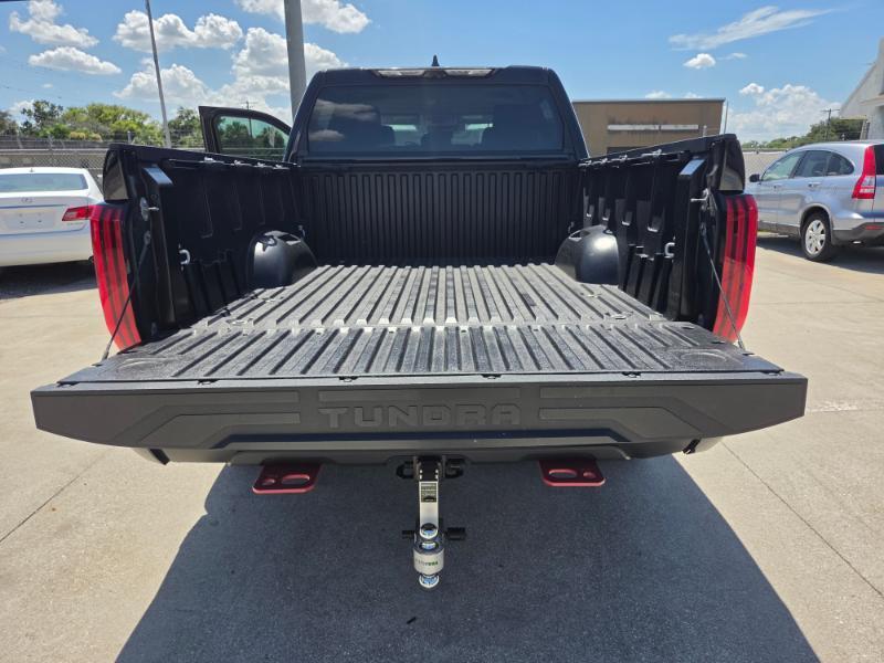 Toyota Tundra Limited CrewMax 4WD 2024