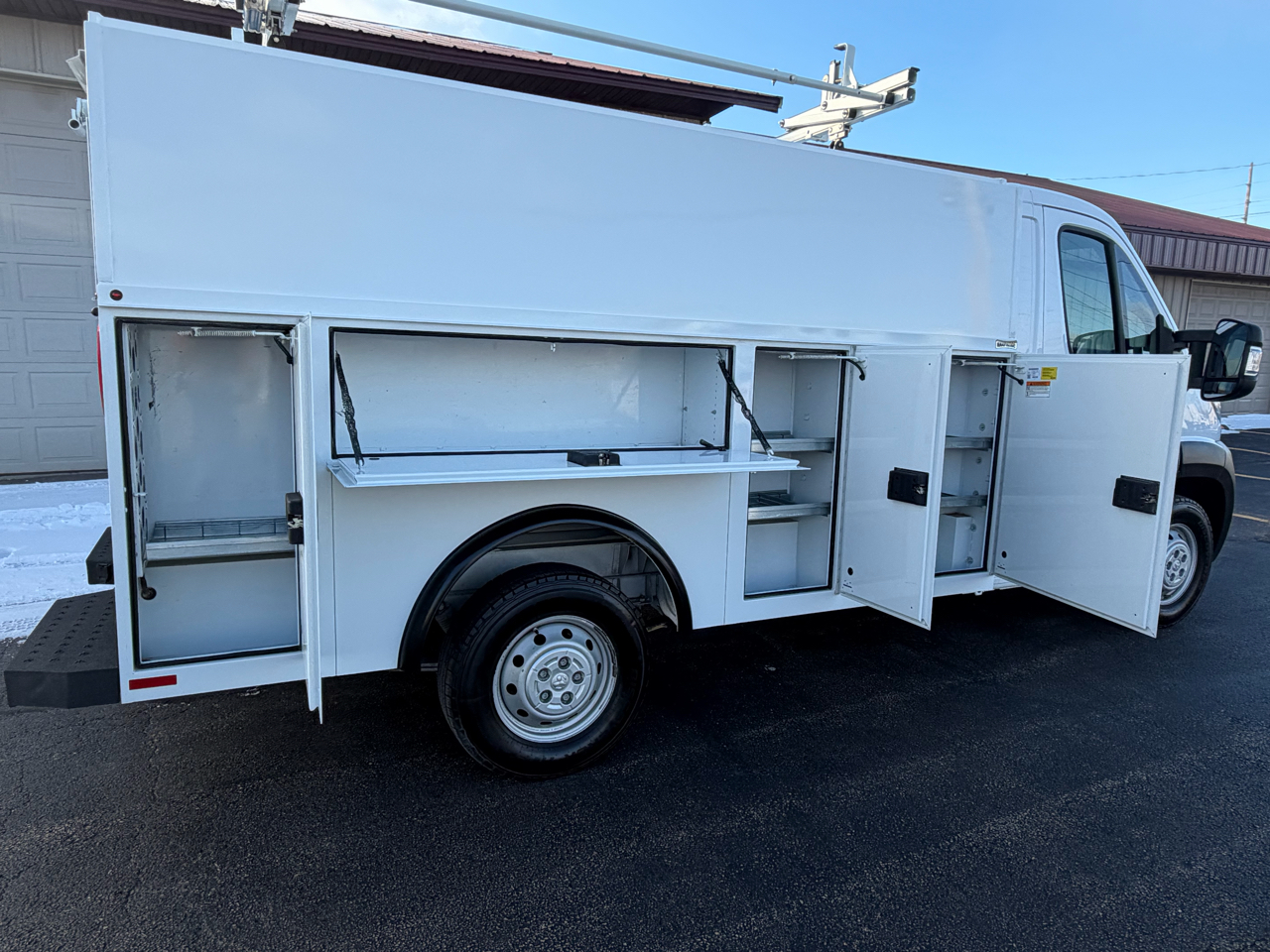 RAM Promaster 3500 Standard Roof 136-in. WB 2022