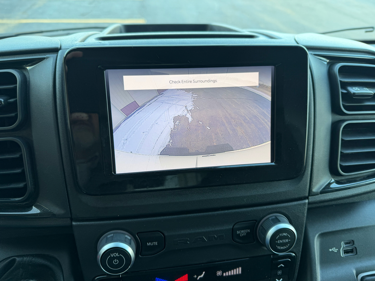 RAM Promaster 3500 Standard Roof 136-in. WB 2022