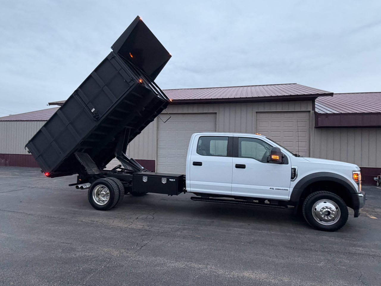 Ford F-550 Crew Cab DRW 4WD 2019