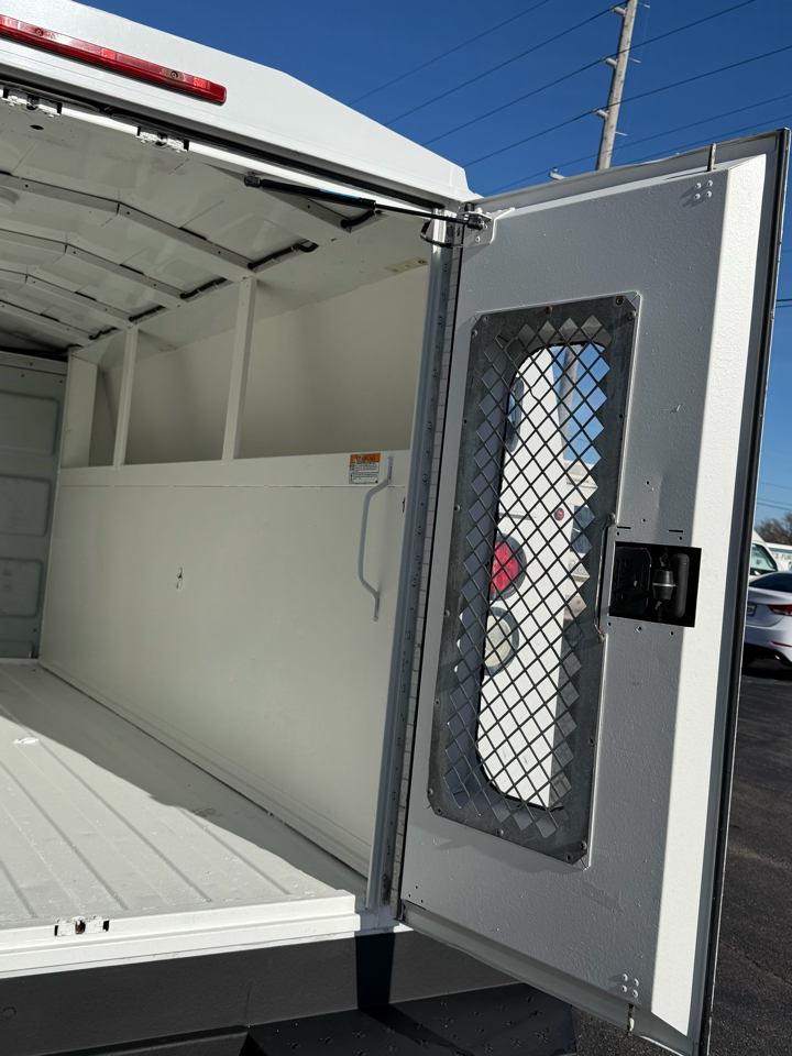 Chevrolet Express G3500 139" 2017