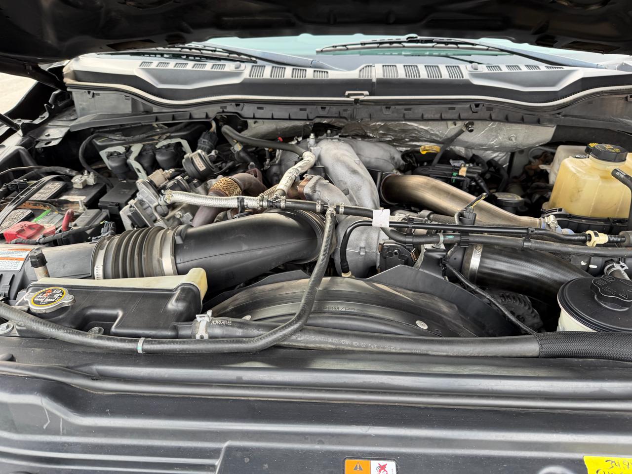 Ford F-350 SD XL Crew Cab 4WD DRW 2022