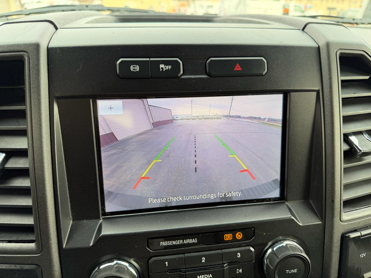 Ford F-350 SD XL Crew Cab 4WD DRW 2022