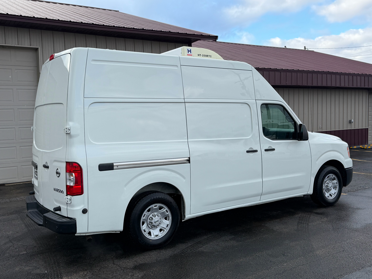 Nissan NV Cargo 2500 HD S V6 High Roof 2020