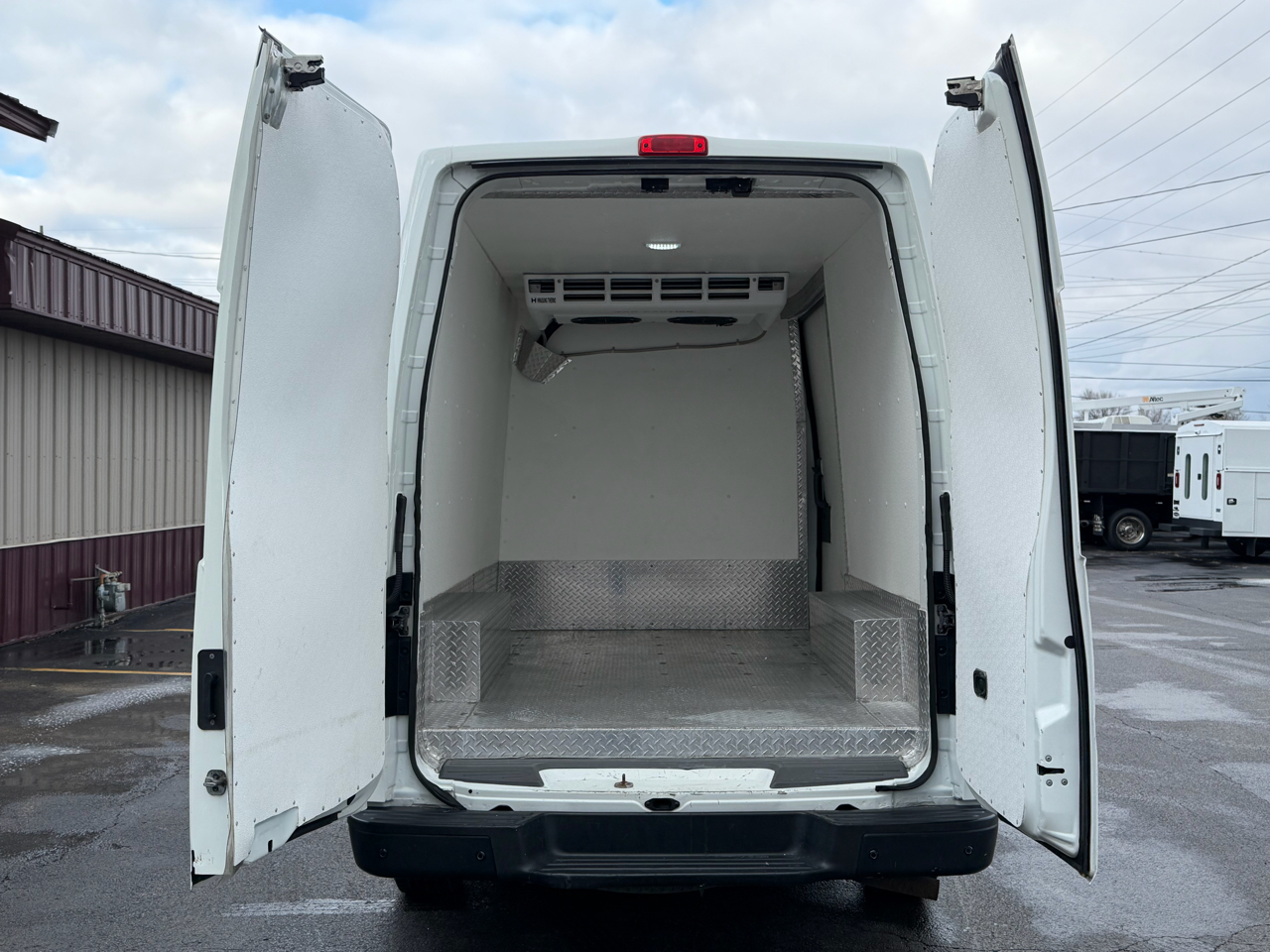 Nissan NV Cargo 2500 HD S V6 High Roof 2020