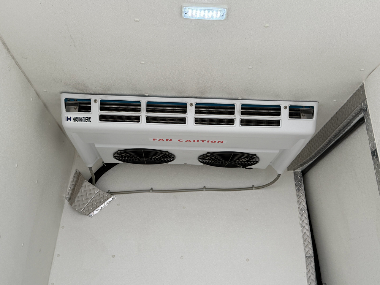 Nissan NV Cargo 2500 HD S V6 High Roof 2020