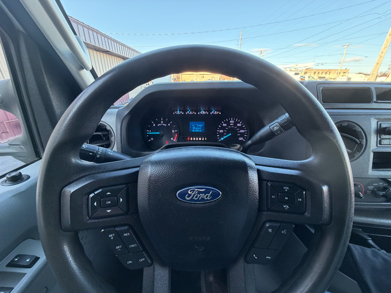 Ford Econoline E-350 Super Duty 2021