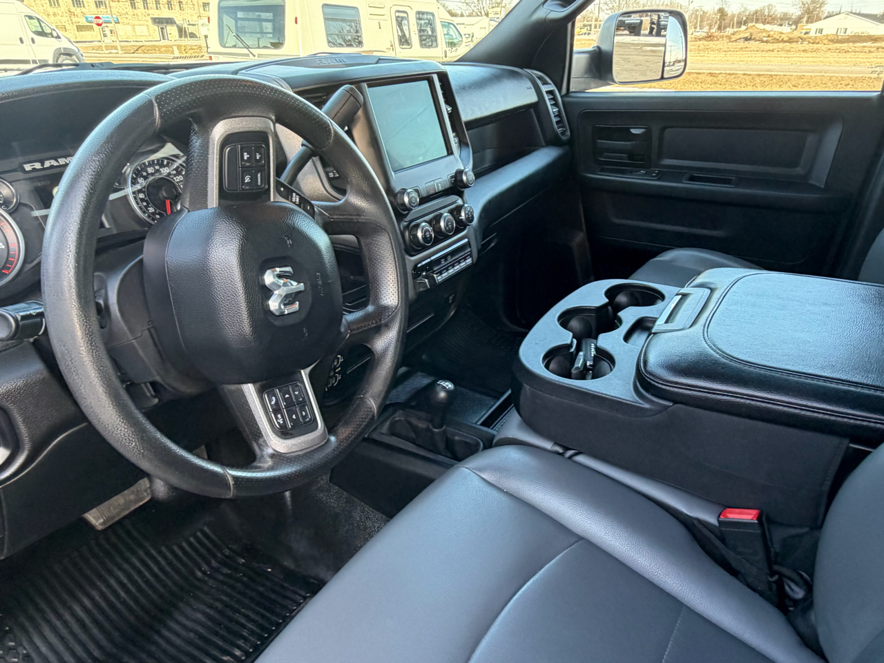 RAM 2500 Tradesman Crew Cab SWB 4WD 2022