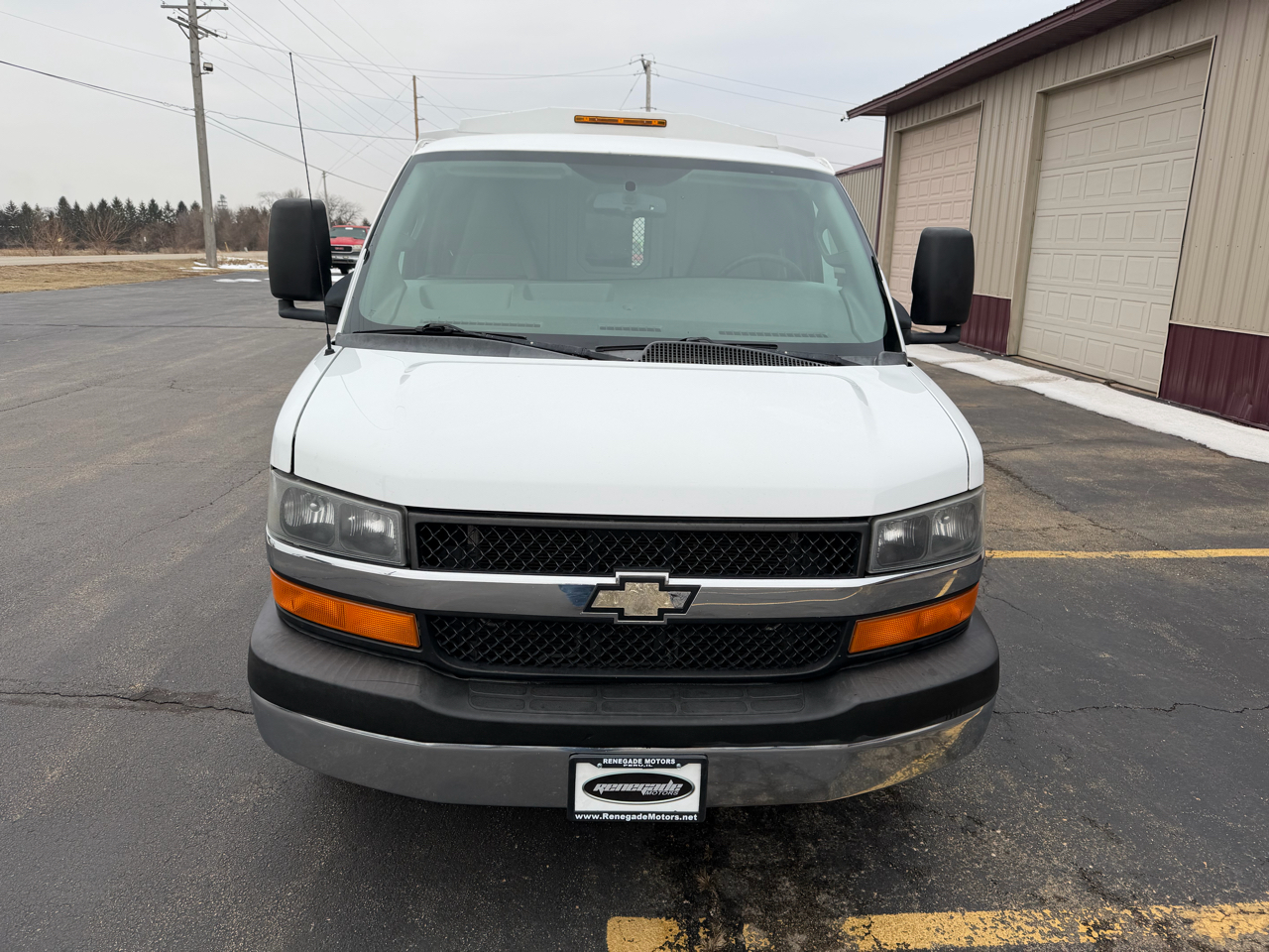 Chevrolet Express G3500 139" 2017