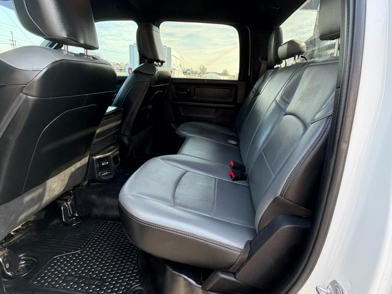 RAM 2500 Tradesman Crew Cab LWB 4WD 2022