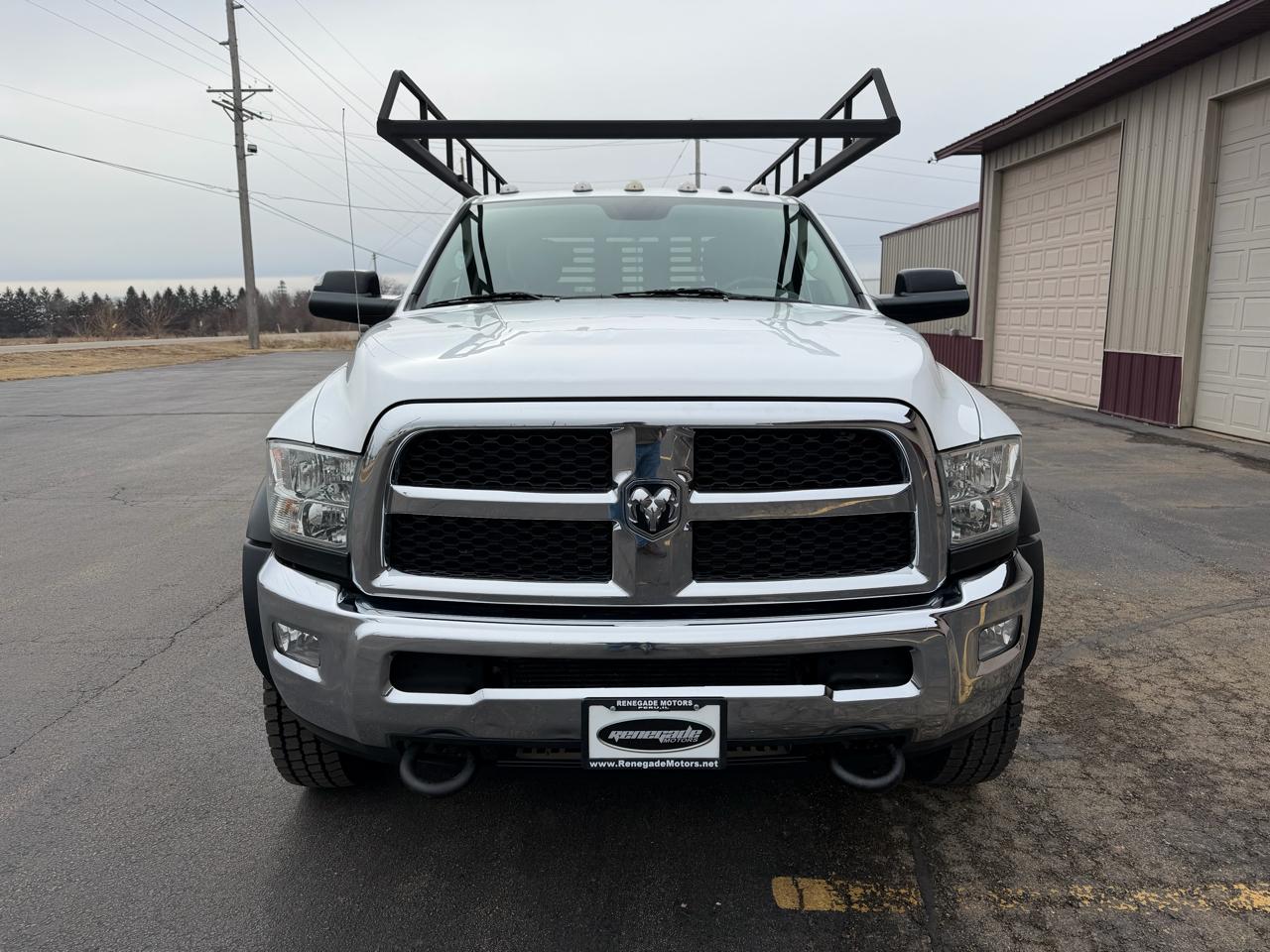 RAM 5500 Regular Cab 4WD DRW 2017