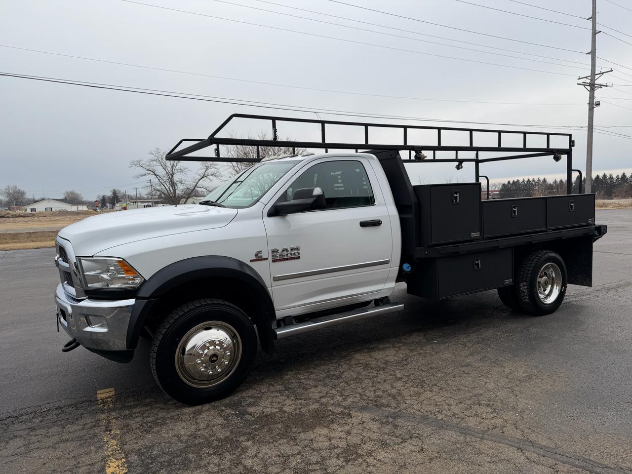 RAM 5500 Regular Cab 4WD DRW 2017