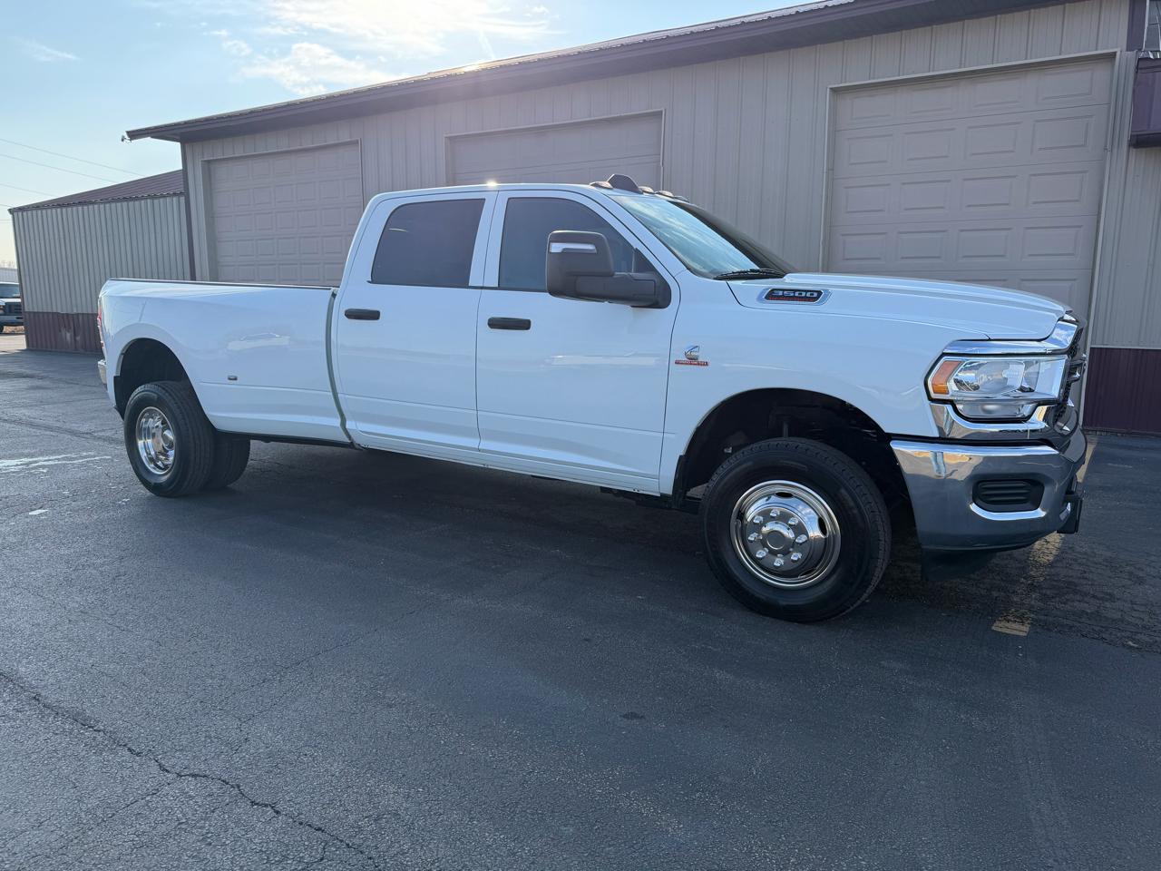 2024 RAM 3500 Tradesman Crew Cab 4WD DRW