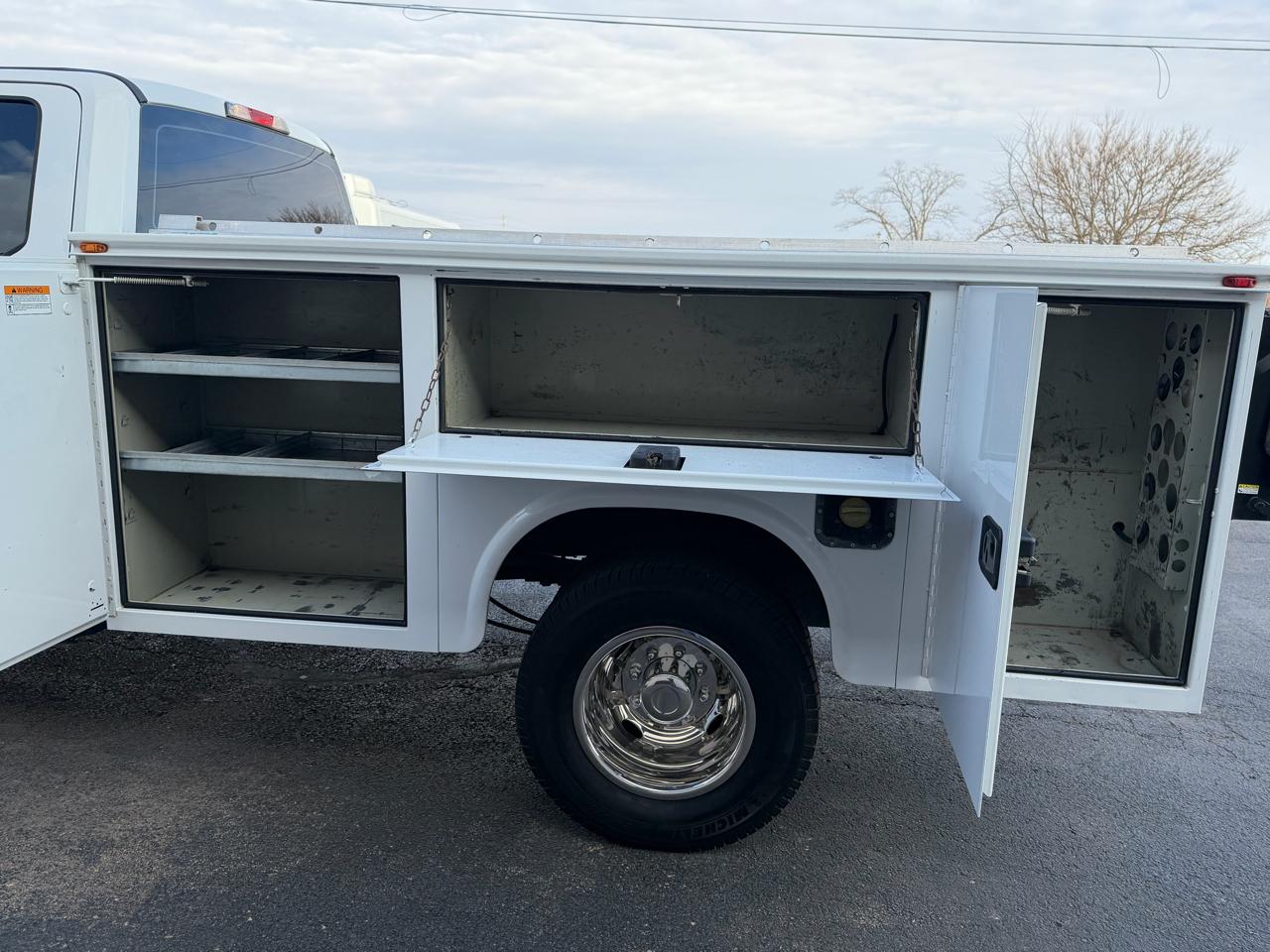 Ford F-350 SD Lariat SuperCab Long Bed DRW 4WD 2017