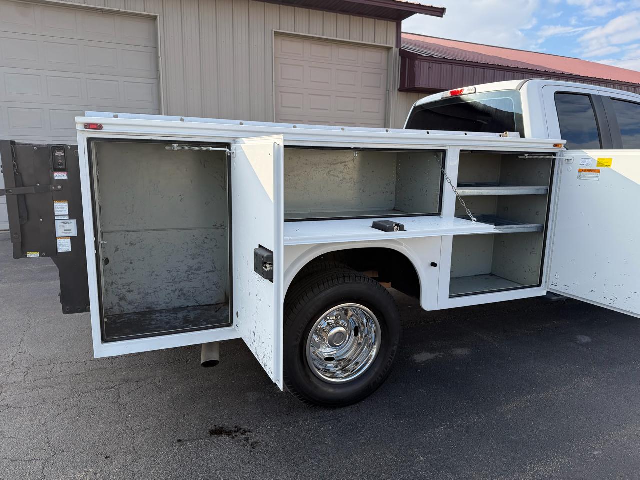 Ford F-350 SD Lariat SuperCab Long Bed DRW 4WD 2017