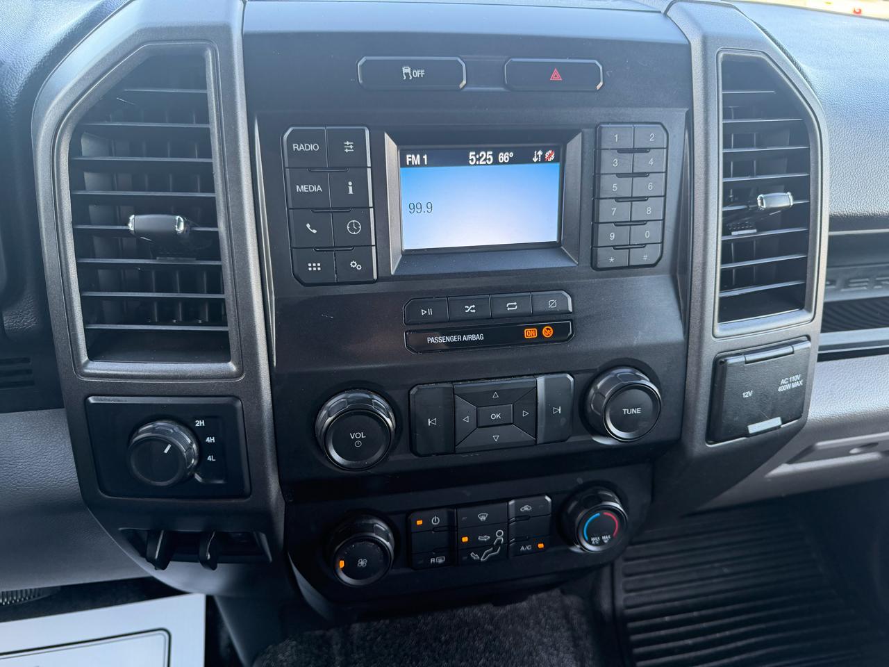 Ford F-350 SD XL SuperCab Long Bed 4WD DRW 2022