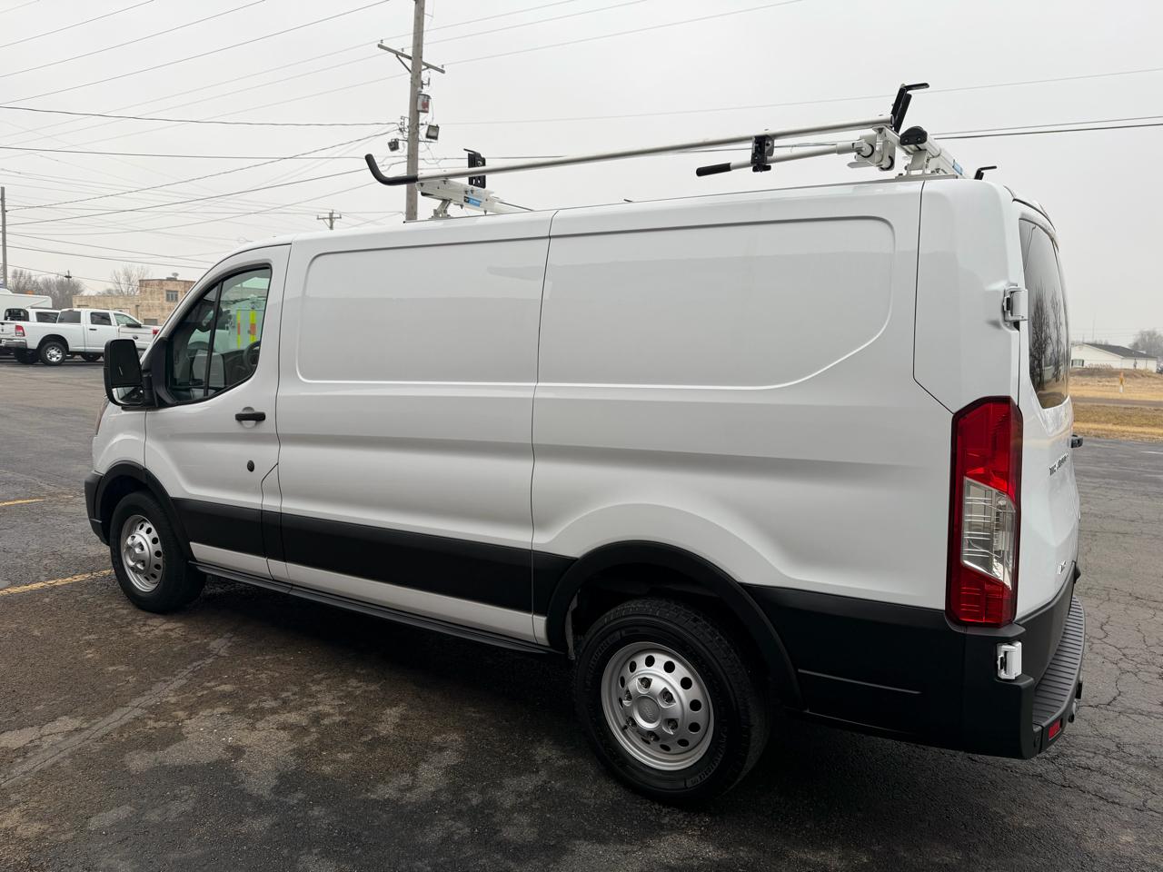 Ford Transit 150 Van Low Roof w/Sliding Pass. 148-in. WB 2023
