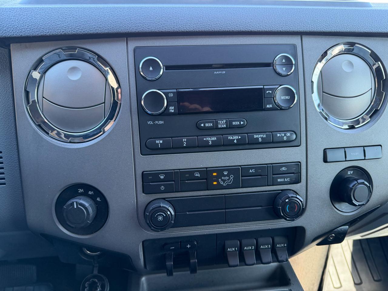 Ford F-350 SD XLT Crew Cab Long Bed DRW 4WD 2012