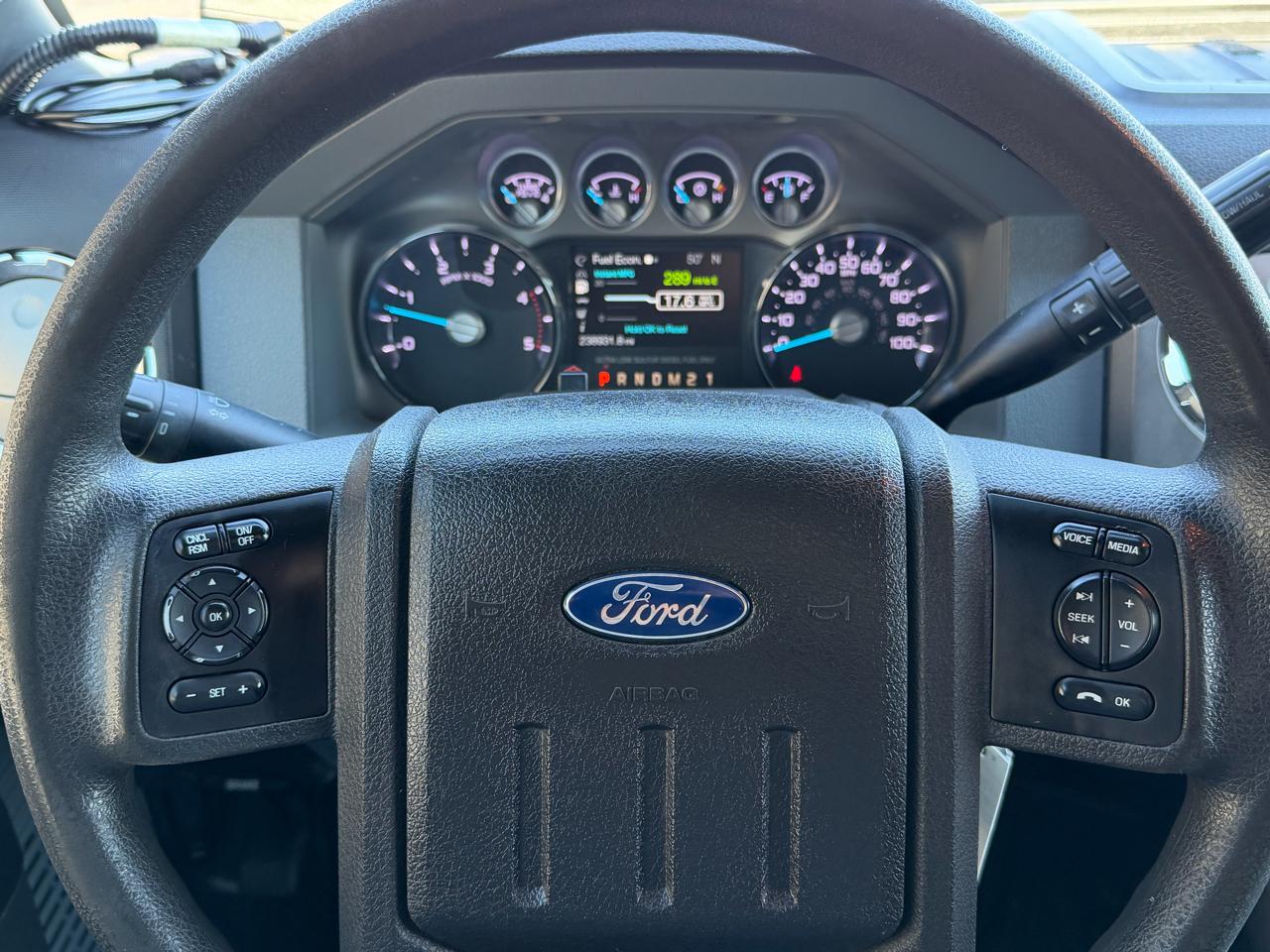 Ford F-350 SD XLT Crew Cab Long Bed DRW 4WD 2012