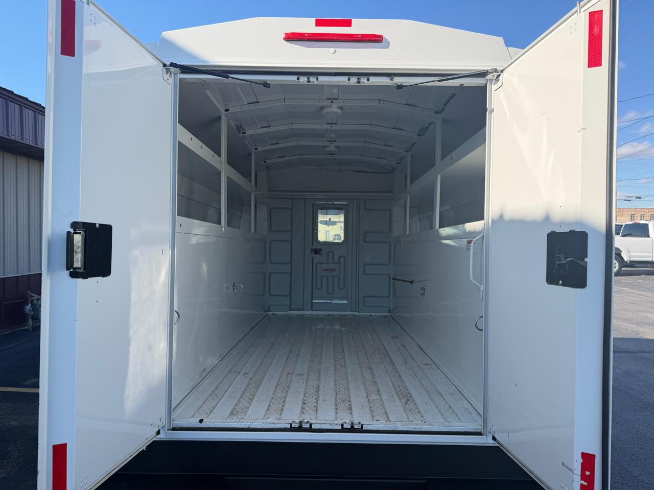 Chevrolet Express G3500 139" 2017