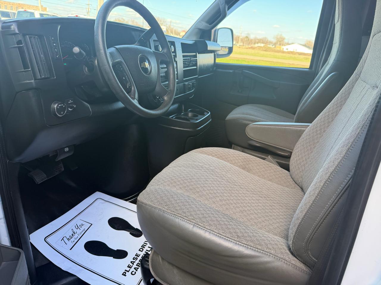 Chevrolet Express G3500 139" 2017