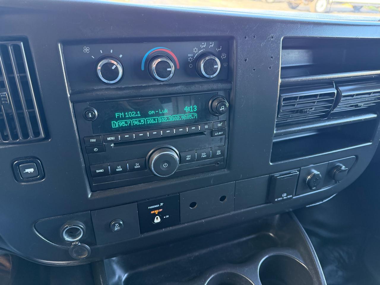 Chevrolet Express G3500 139" 2017