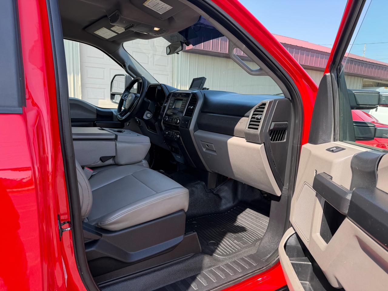 Ford F-350 SD XLT DRW 4WD 2017