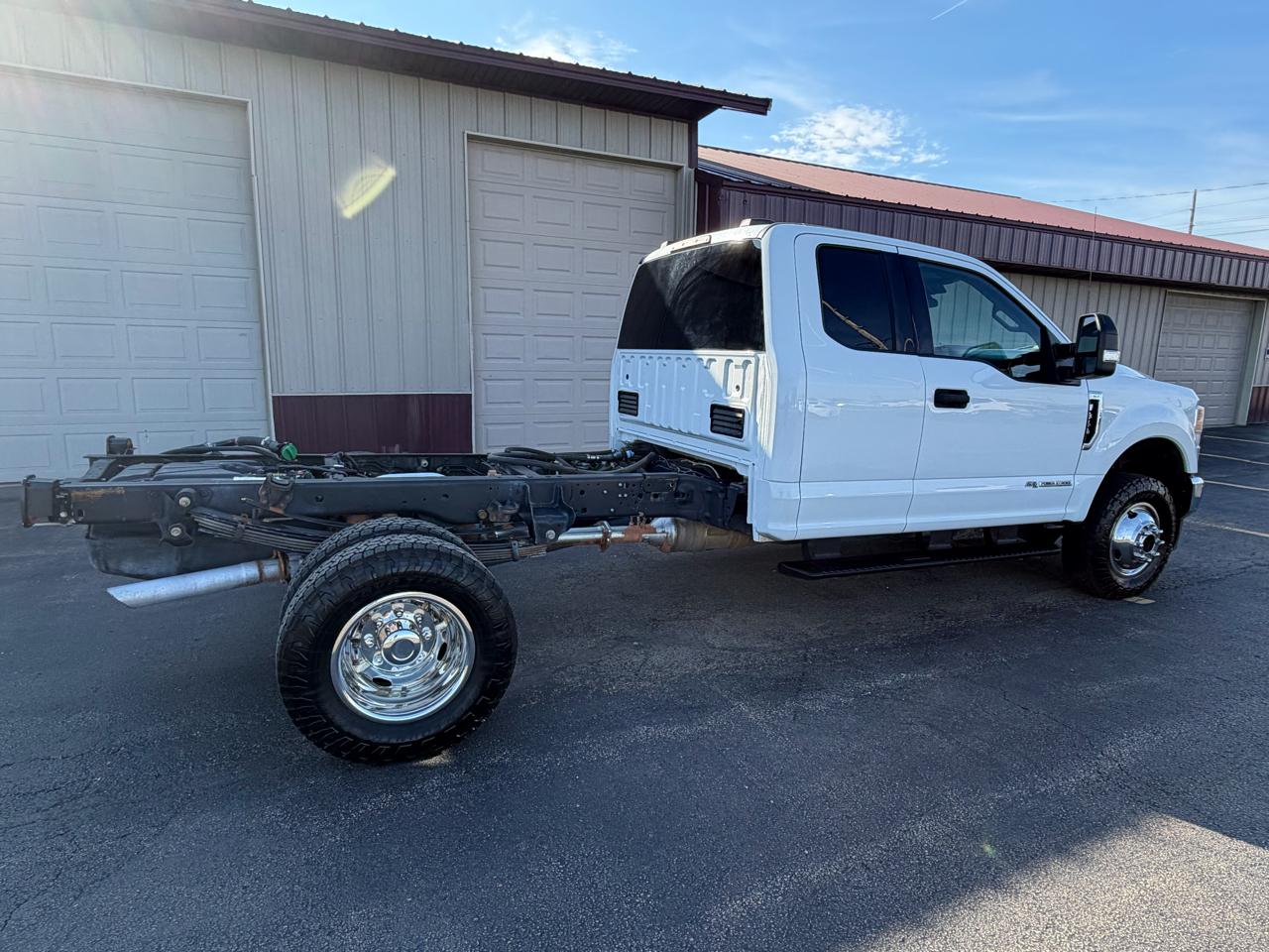 Ford F-350 SD XL SuperCab 4WD DRW 2020
