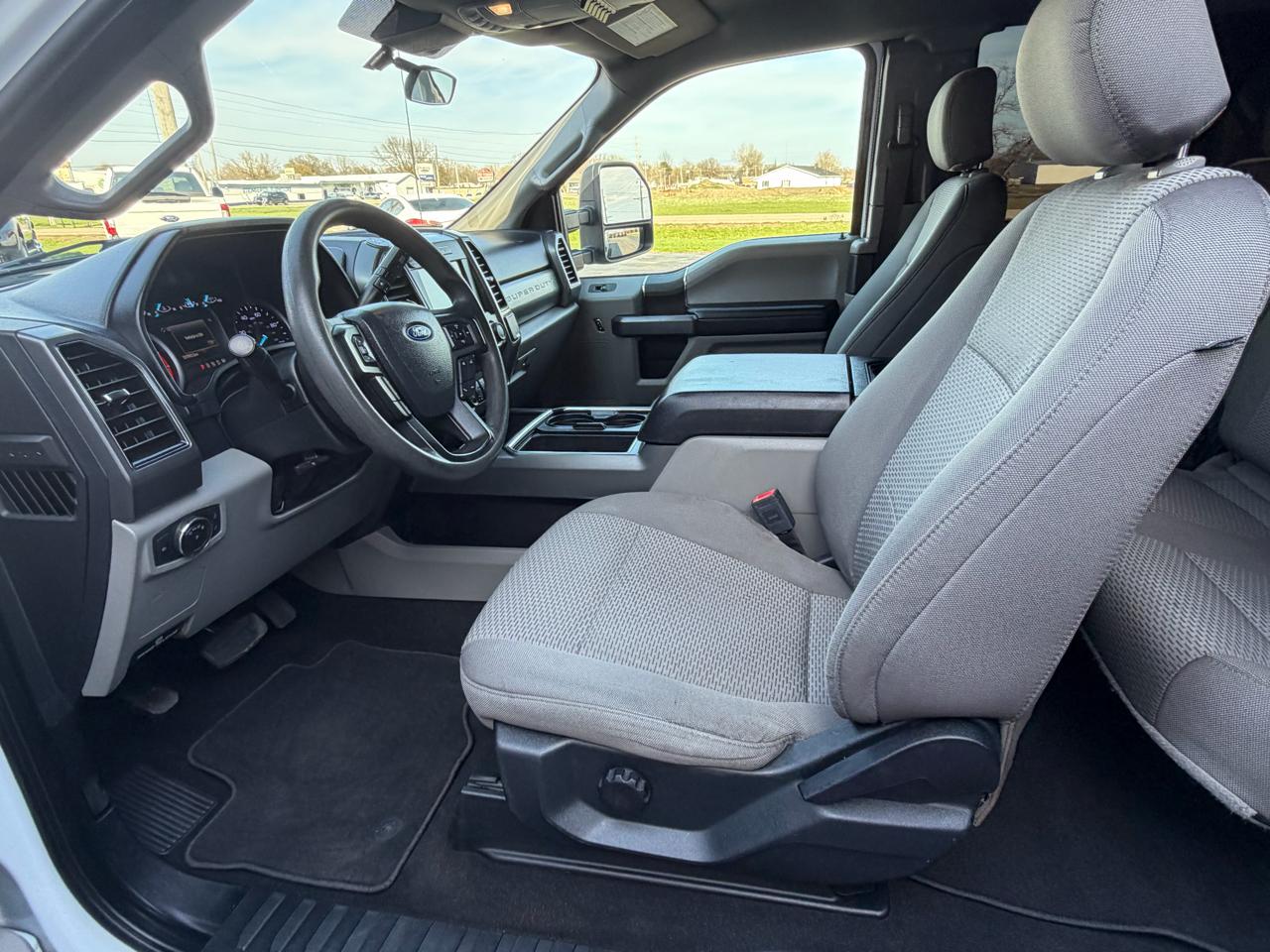 Ford F-350 SD XL SuperCab 4WD DRW 2020