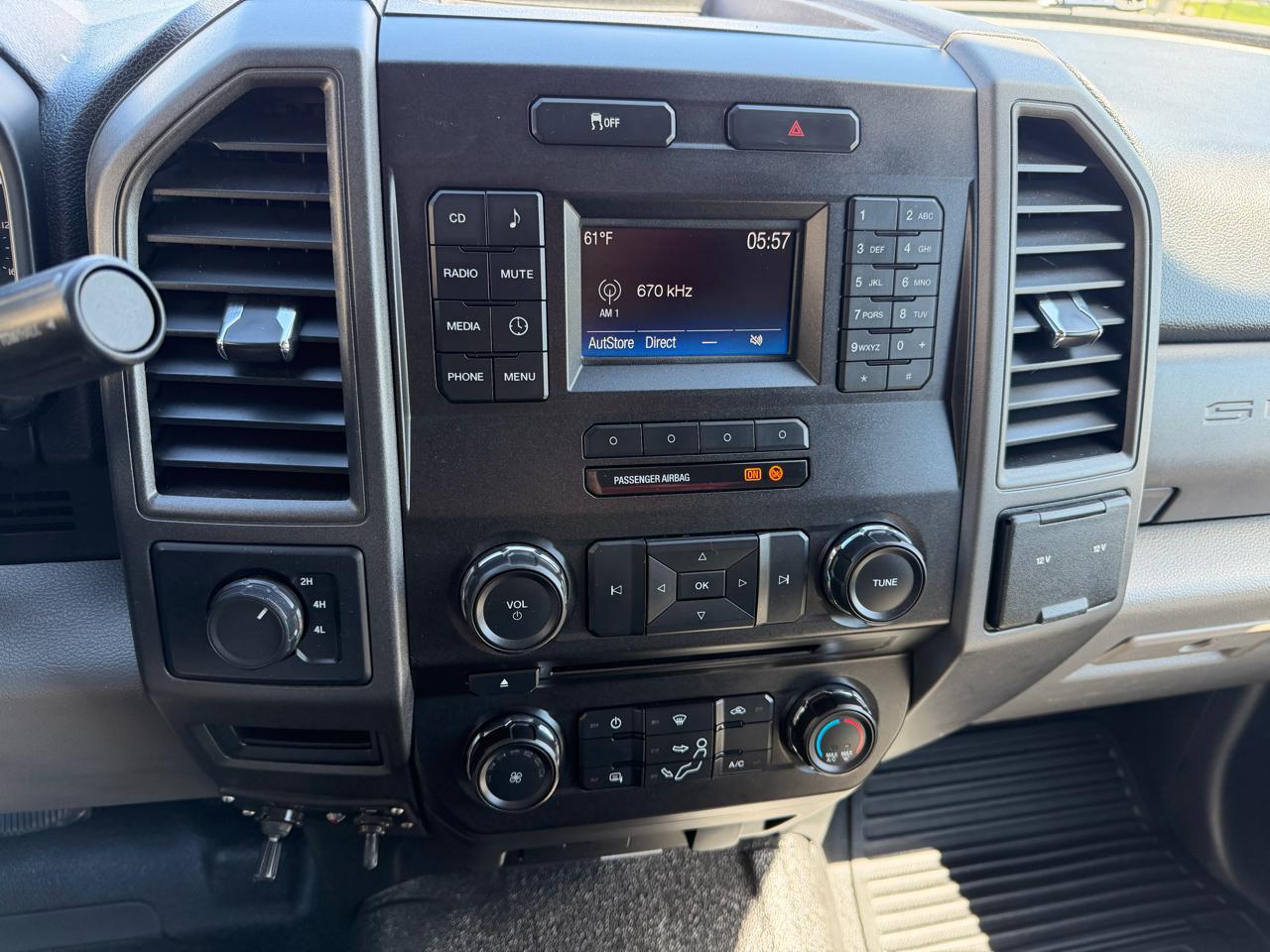 Ford F-350 SD XLT DRW 4WD 2017