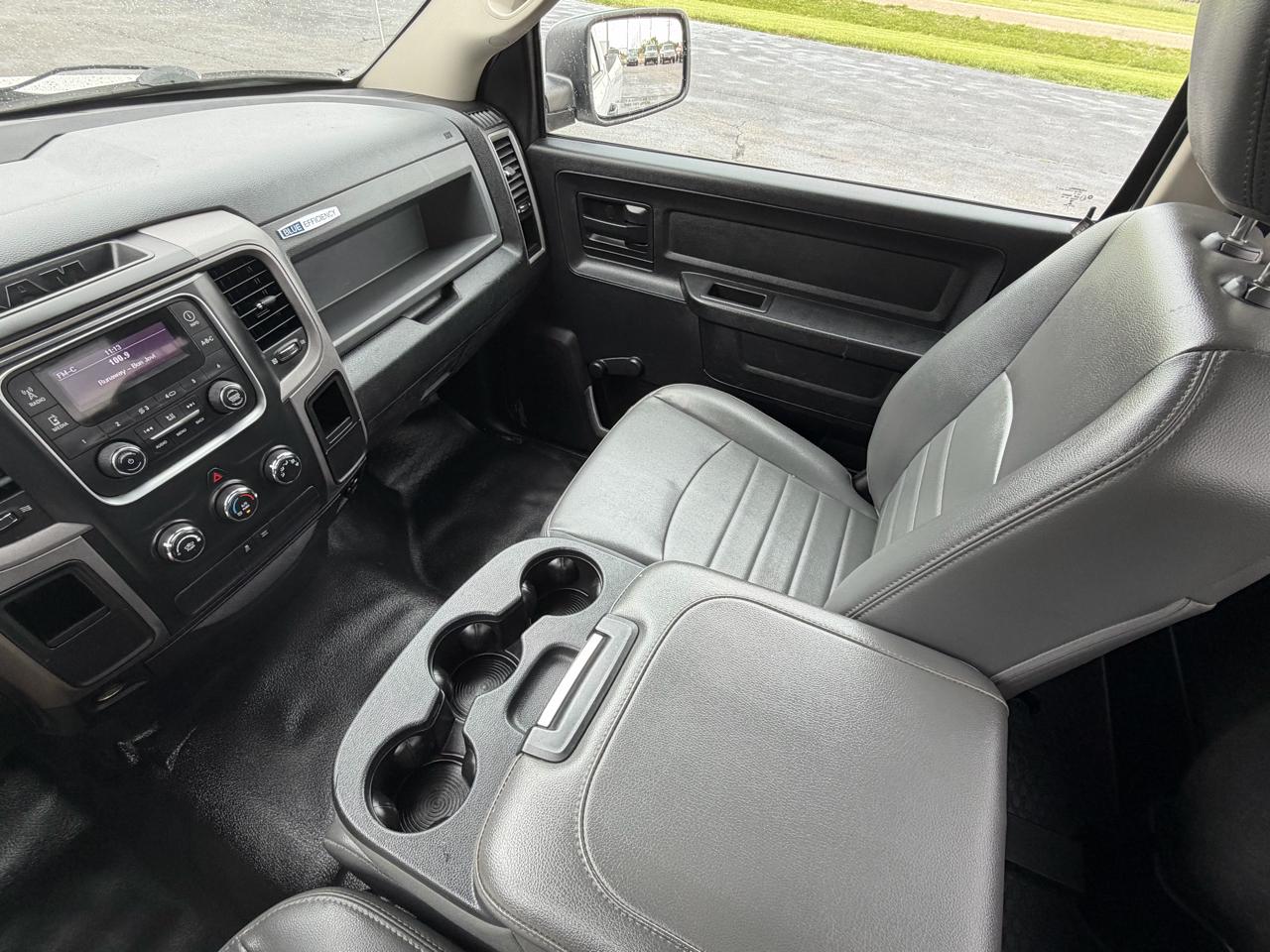 RAM 1500 2WD Reg Cab 140.5" Tradesman 2014