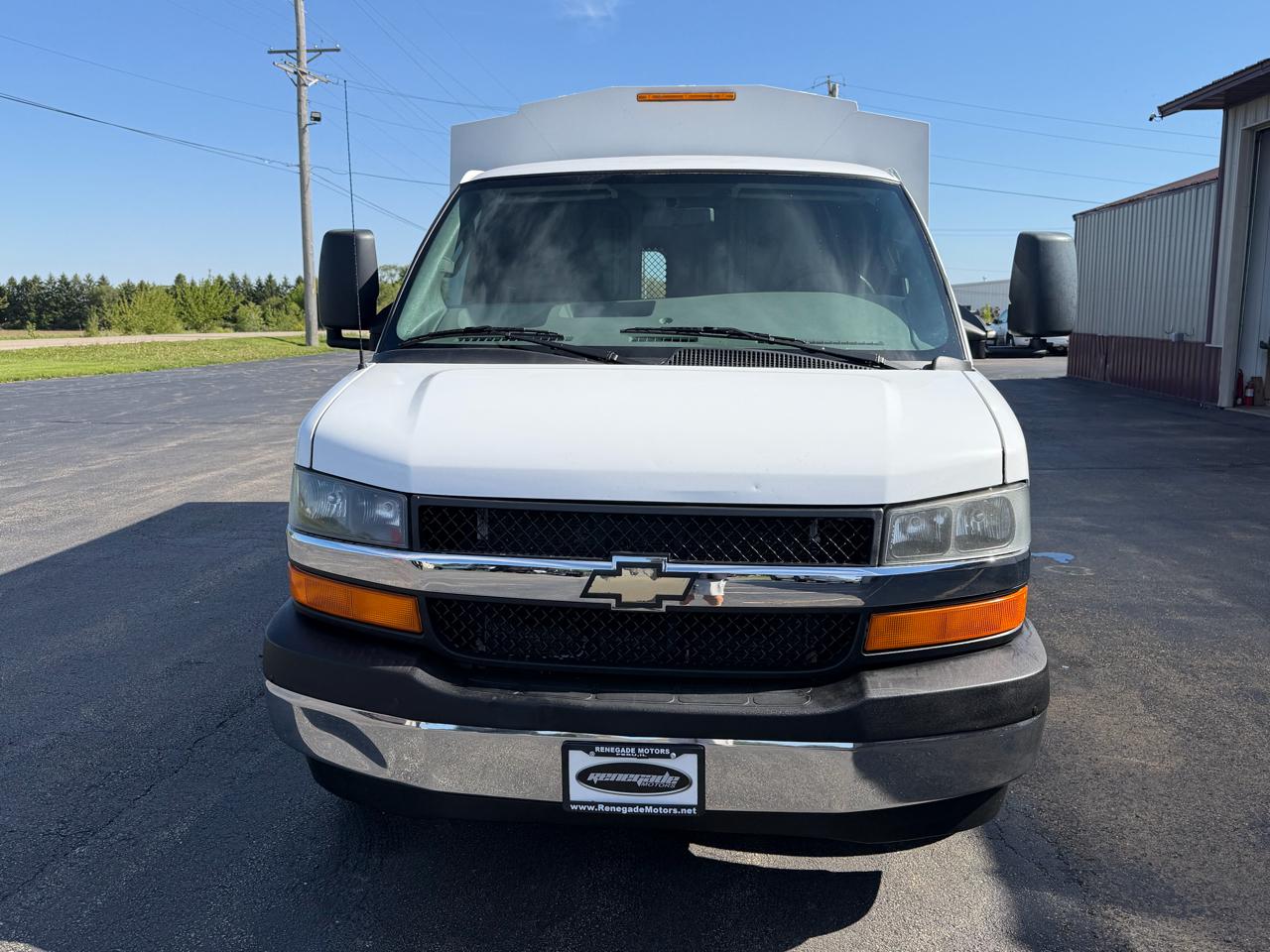 Chevrolet Express G3500 139" 2017