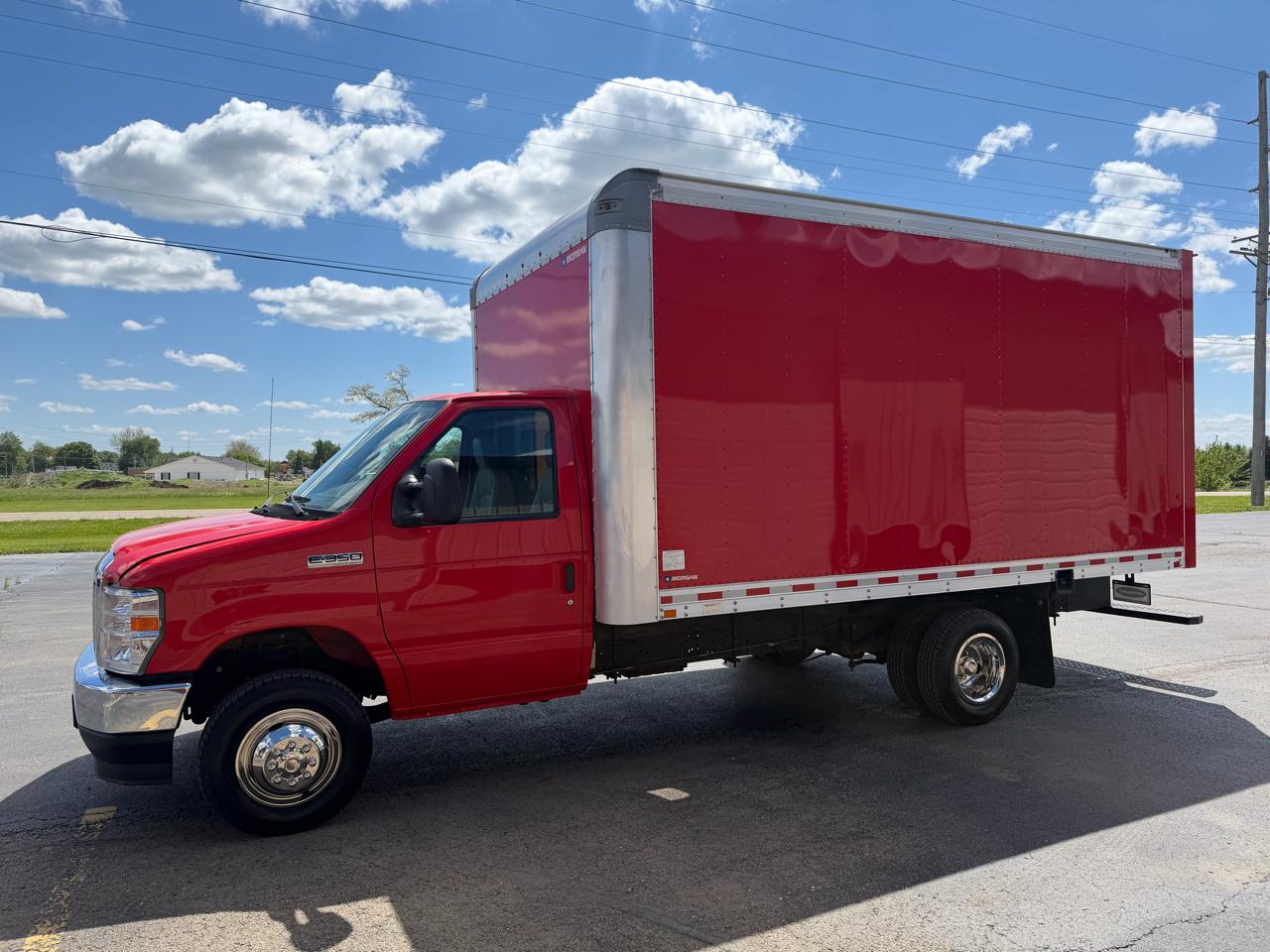 Ford Econoline E-350 Super Duty 2021