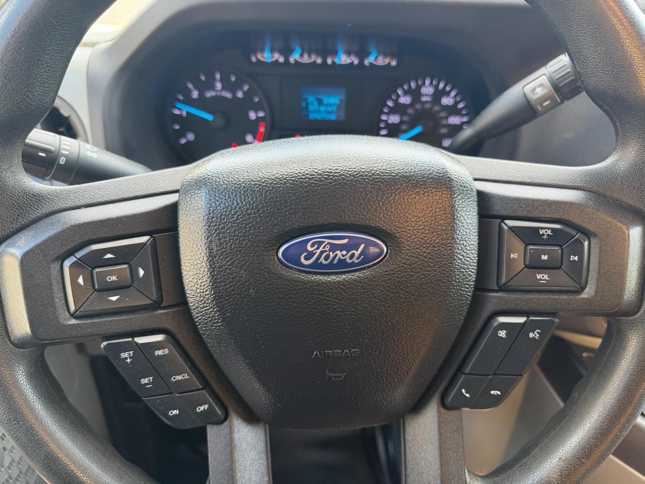 Ford Econoline E-350 Super Duty 2021