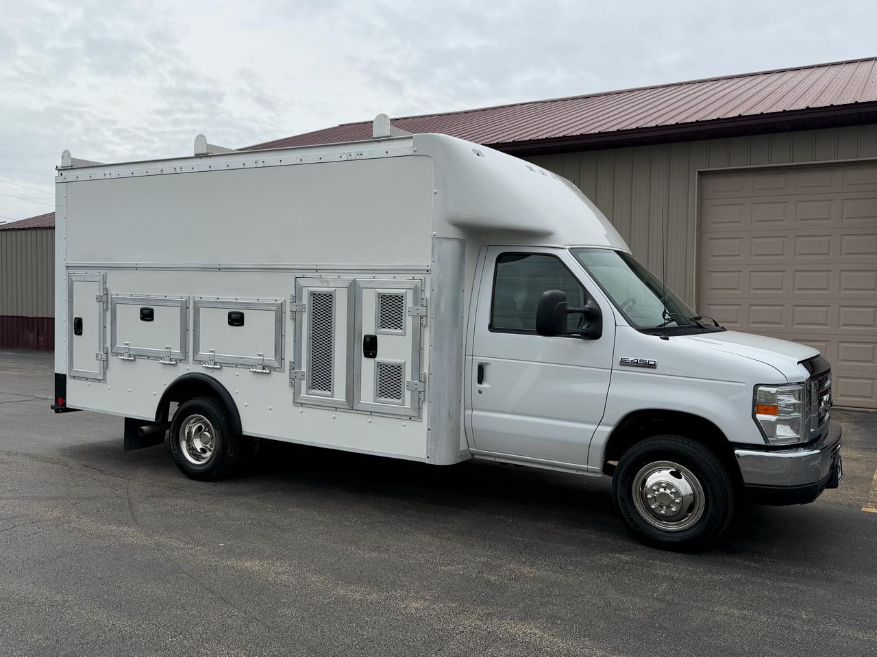 2019 Ford Econoline E450