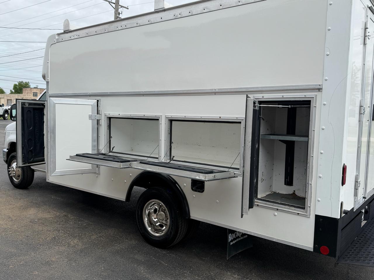Ford Econoline E450 2019