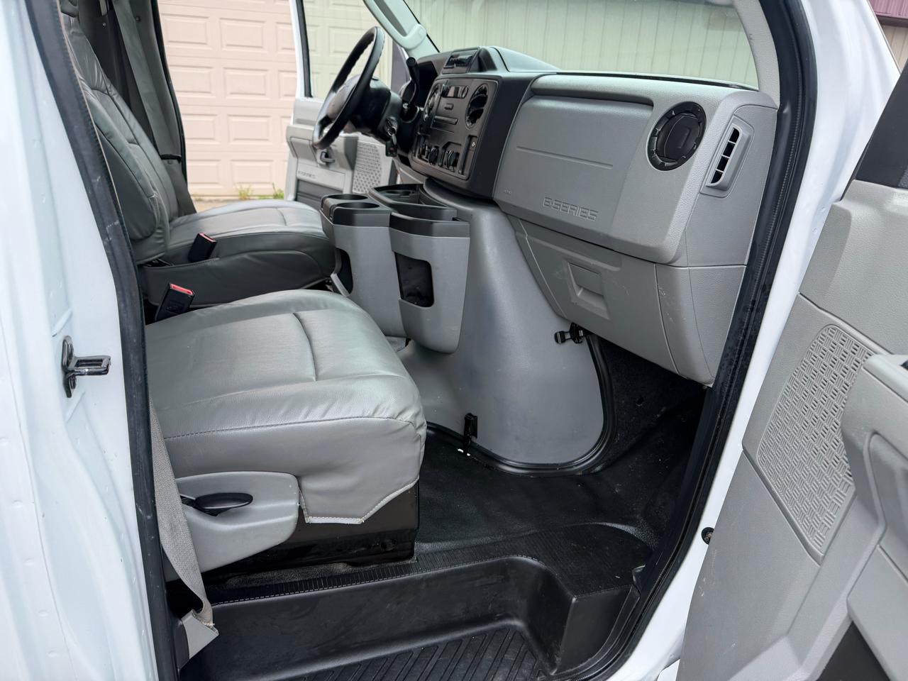 Ford Econoline E450 2019