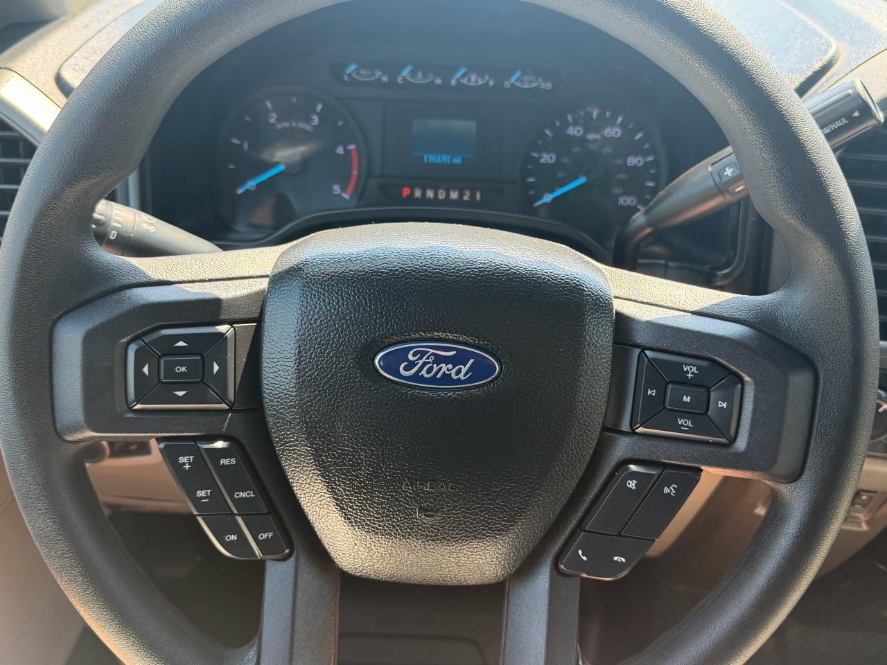 Ford F-350 SD XL Crew Cab LWB 4WD 2018